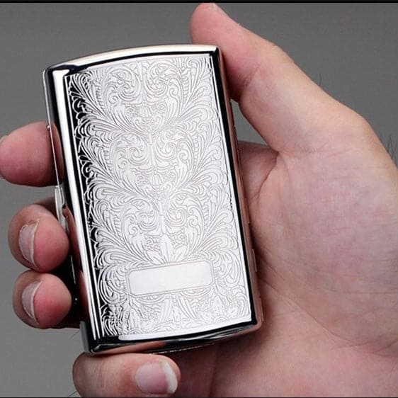 Vintage Printed Cigarette Case, 12 Cigarette Storage Box, Retro Flip Cigarette Dispenser, Ultrathin Portable Men's Cigarette Box, Portable Sealed Waterproof Smoking Case, Portable Cigarette Box, Sleeve Pocket Tobacco Pack Cover