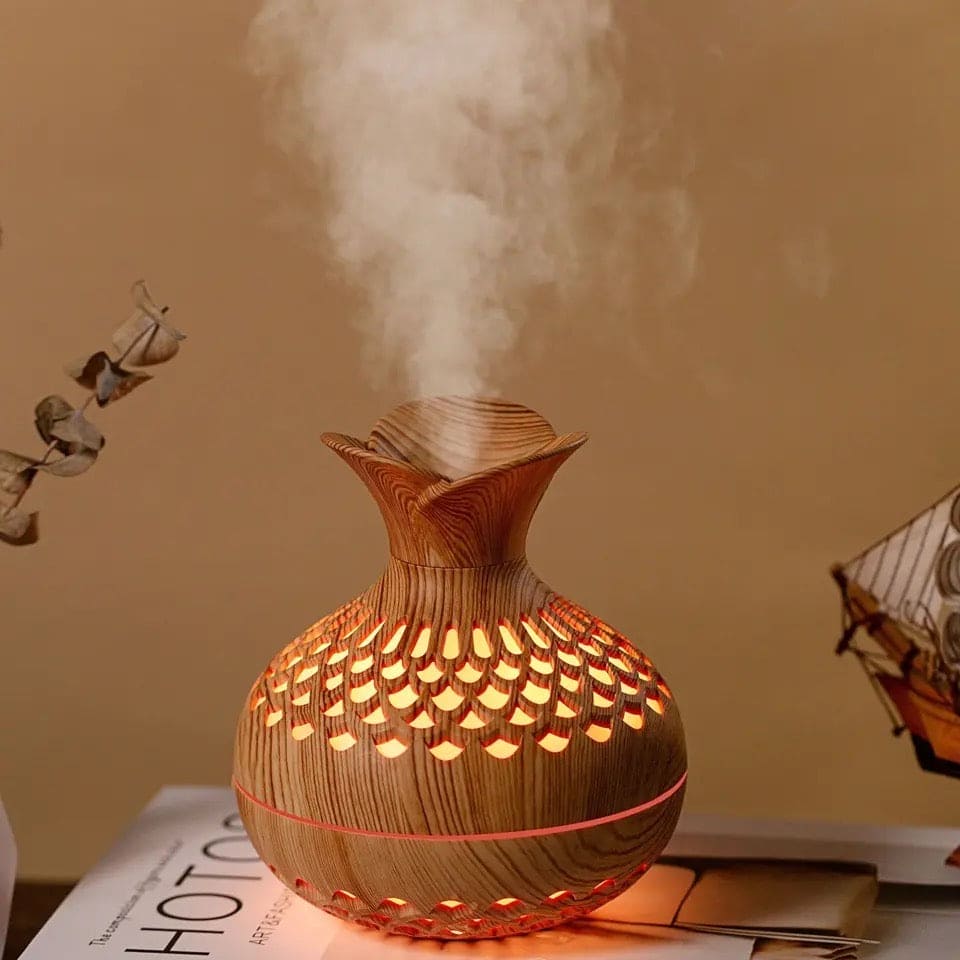 Mini Vase Air Humidifier, Wood Grain Flower Humidifier, 300ml USB Aroma Diffuser,  Electric Ultrasonic Water Aroma Essential Oil Diffuser, Home Room Fragrance Air Purifier, 7 Color Portable Cool Mist Humidifier