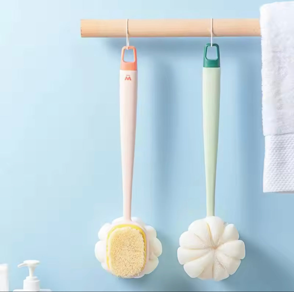 Double Sided Back Scrubbing Brush, Scrubber Brushes With Handle, Exfoliating Scrub Bathroom Loofah Brush