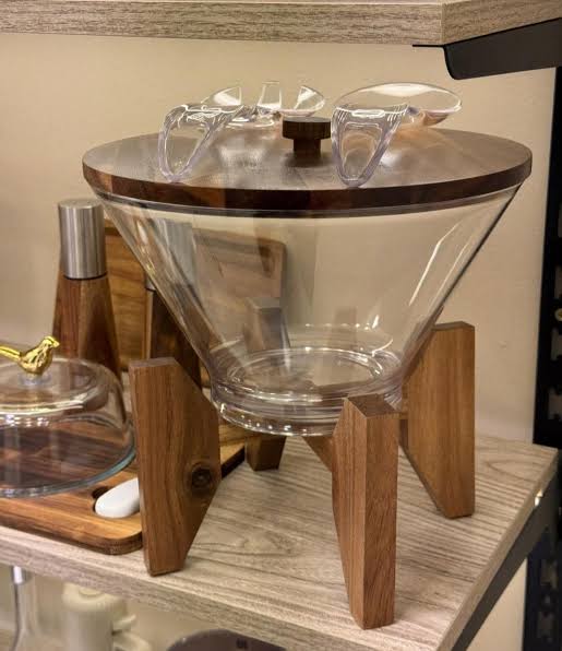 Wooden Stand Glass Salad Bowl, Luxury Glass Salad Serving Bowl, Elegant Glass Salad Bowl With Wooden Base