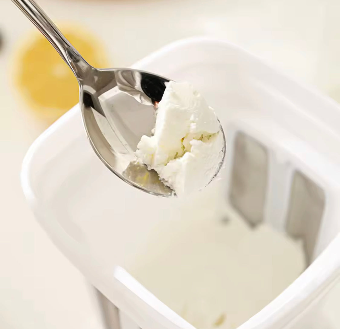 Portable Yogurt Strainer Cup,  Greek Yogurt Filter with Separator, Food Grade Greek Yogurt Strainer, Large Capacity Fine Mesh Cheese Yogurt Maker with Lid