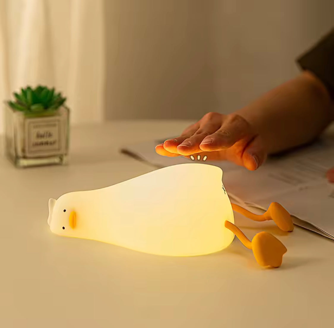 Rechargeable Lazy Duck Lamp, Multipurpose Silicon Touch Sensor Tap Light, Baby Kids Bedside Night Light, Duck Shape Mobile Phone Holder, Duck Lamp For Room Decoration