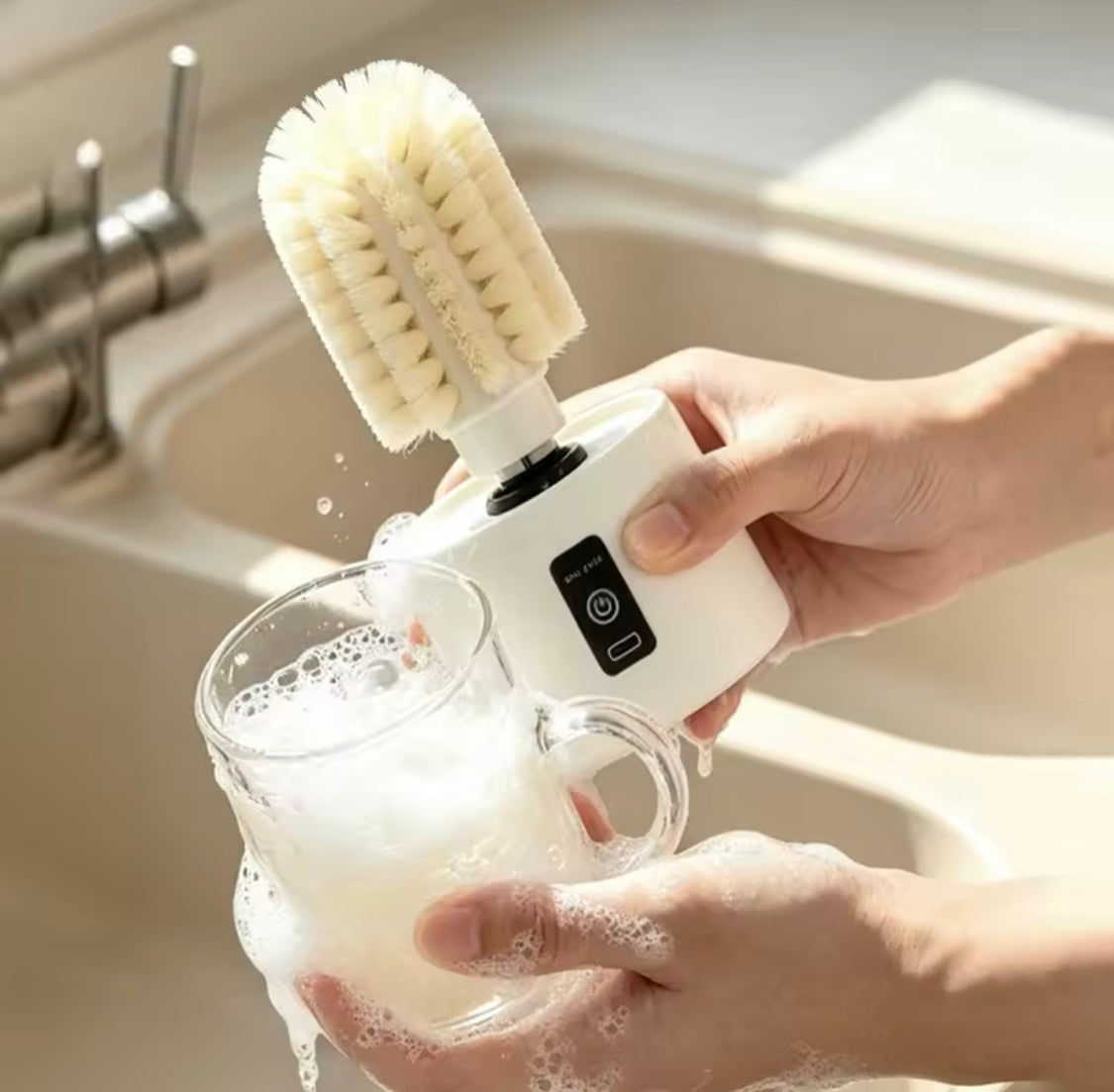 Automatic Glass Cleaner Brush, Electric Water Cup Scrubber, Kitchen Cleaning Gadget