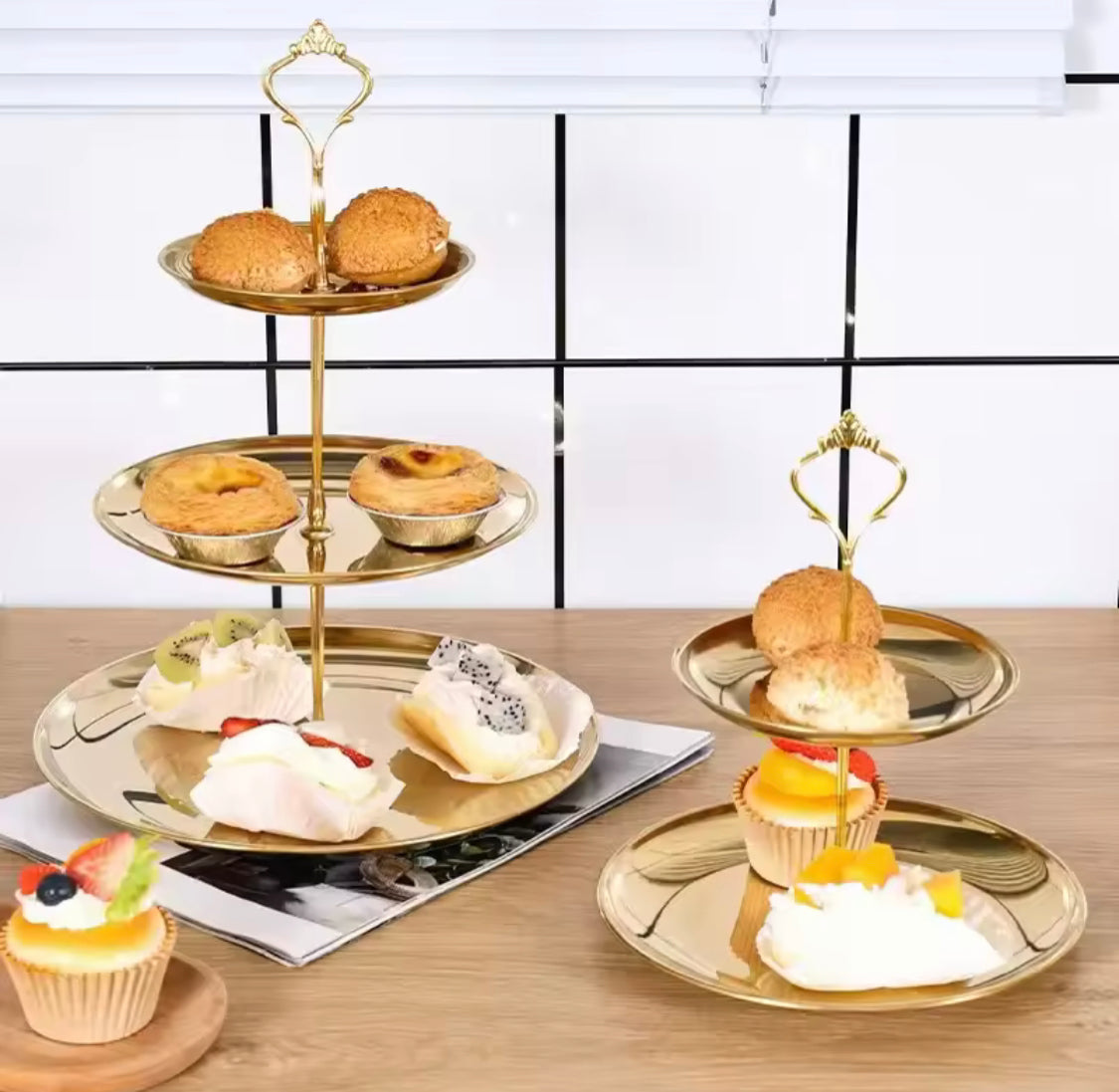 Three Layer PVC Plastic Cake Display Stand, Luxury Gold Dessert Display Stand, Multi Layer Serving Tray, Serving Platter Stand, Elegant Gold Cake Stand with 3 Decorative Serving Trays