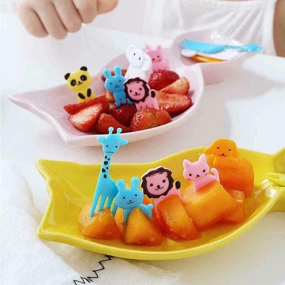 Animal Fruity Forks, Plastic Mini Cartoon Kids Cake Fruit Toothpick, Animal Kids Food Picks for Picky Eater, Reusable Cartoon Children Snack Cake Dessert Lunch Pick, Fun Toddler Food Picks