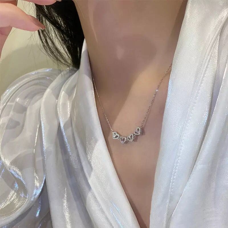 Golden Four Leaf Magnetic Folding Heart Clover Necklace, Dainty Heart Necklace for Women, Zirconia Four Leaf Clover Pendant