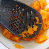 Garlic Crusher Spoon, Multifunctional Spoon, Colander Spoon, Egg Separating Spoon, Multi-Purpose Grinding Mashed Colander Spoon