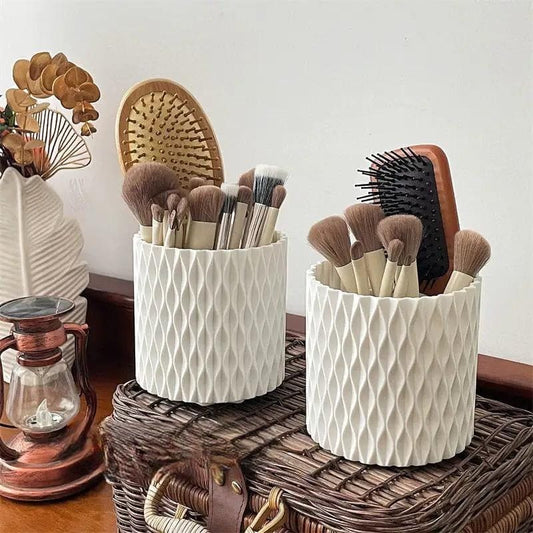 Makeup Bucket Organizer, Multifunctional Rotating Pencil Makeup Brush Holder, Hollow Multiuse Organizer, Non-slip Round Multi Grid Desktop Sundries Pencil Holder, Lipstick Eyebrow Pencil Holder, Desktop Makeup Brush Storage Bucket