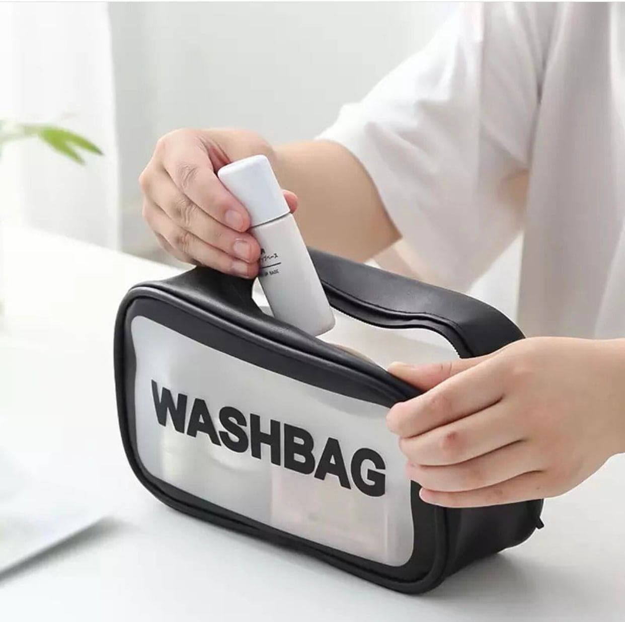 Portable Dual Chain Wash Bag, Travel Friendly Clear Makeup Storage Washbag, Large Waterproof Cosmetics Bag, Travel Translucent Makeup Organizer
