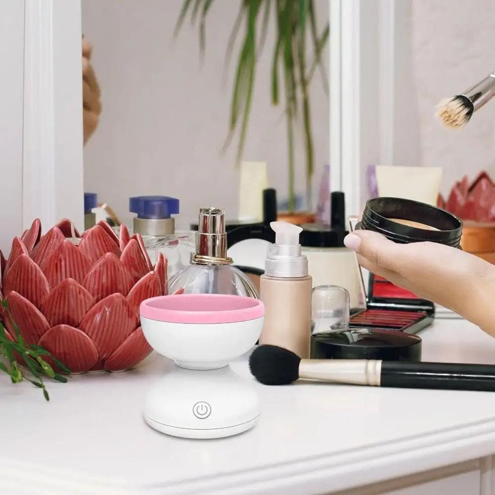 Automatic Cosmetic Brush Cleaner, Electric Makeup Brush Cleaner, Portable ABS Silicone Makeup Brush Bowl Washing Tool, Auto Clean Quick Spin Dry Makeup Brush Cleaner