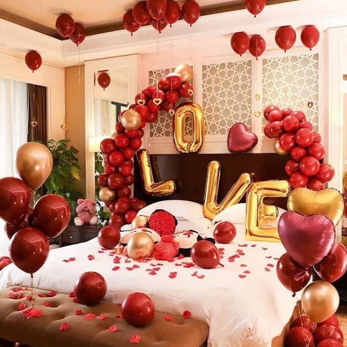 Red And Gold Couple Love Deal