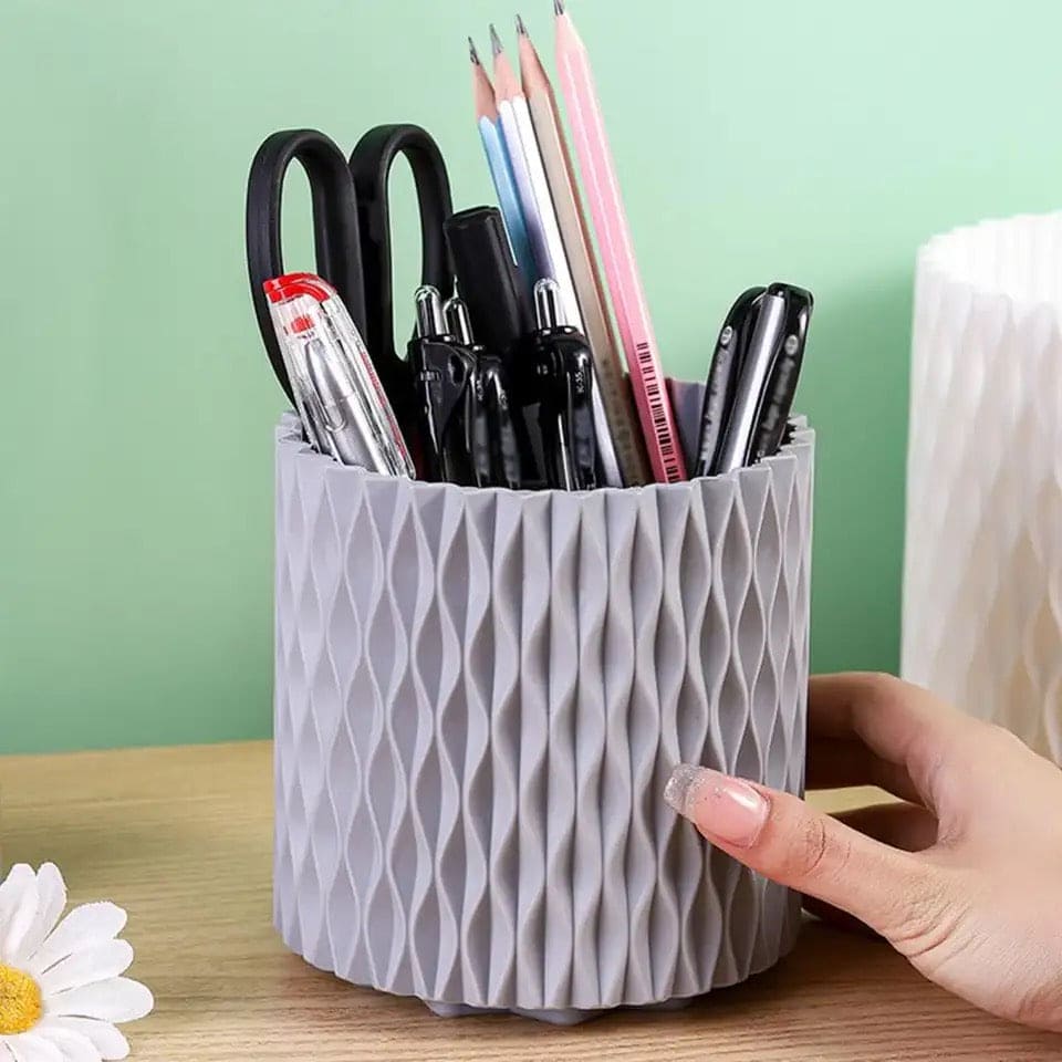Makeup Bucket Organizer, Multifunctional Rotating Pencil Makeup Brush Holder, Hollow Multiuse Organizer, Non-slip Round Multi Grid Desktop Sundries Pencil Holder, Lipstick Eyebrow Pencil Holder, Desktop Makeup Brush Storage Bucket