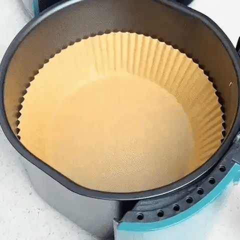 Non-Stick Air Fryer Paper (50 Pcs) fryer mess-free! 🍟 🔥
