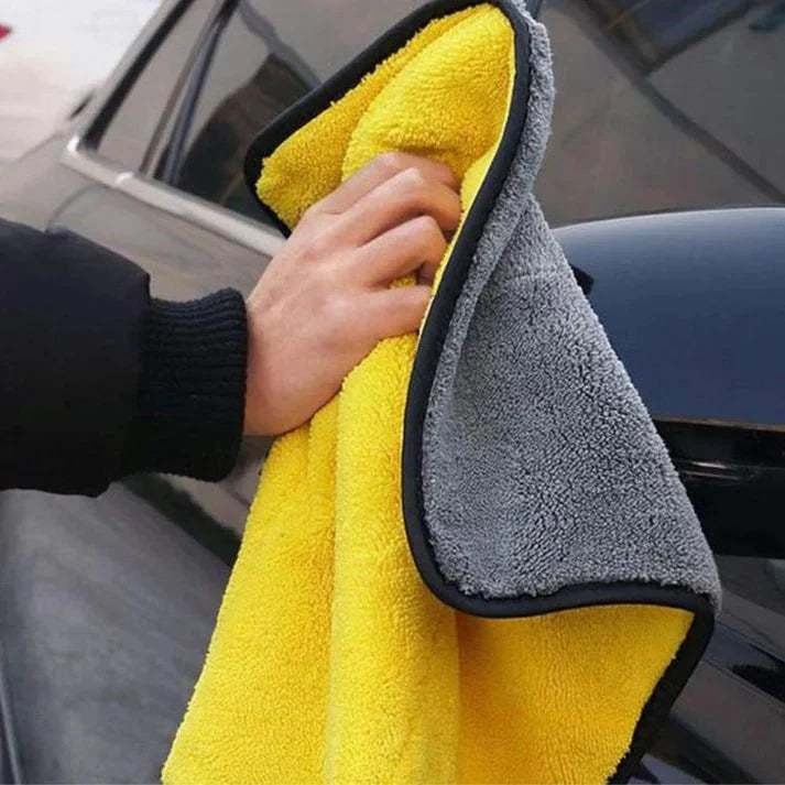 Premium Microfiber Car Cleaning Towel – Super Absorbent & Scratch-Free
