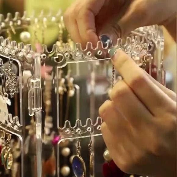 Transparent Acrylic 360° Rotating Jewelry Organizer